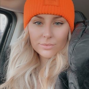 Meet your Posher, Roberta